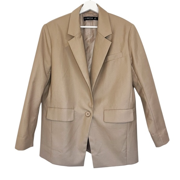 Lioness | Oversized Blazer - Picture 4 of 11